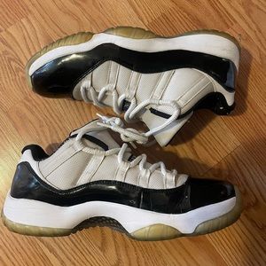 Black/White Concords Jordan